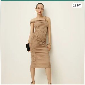 REFORMATION 🔥By Laura Harriet side Ruched Midi Dress